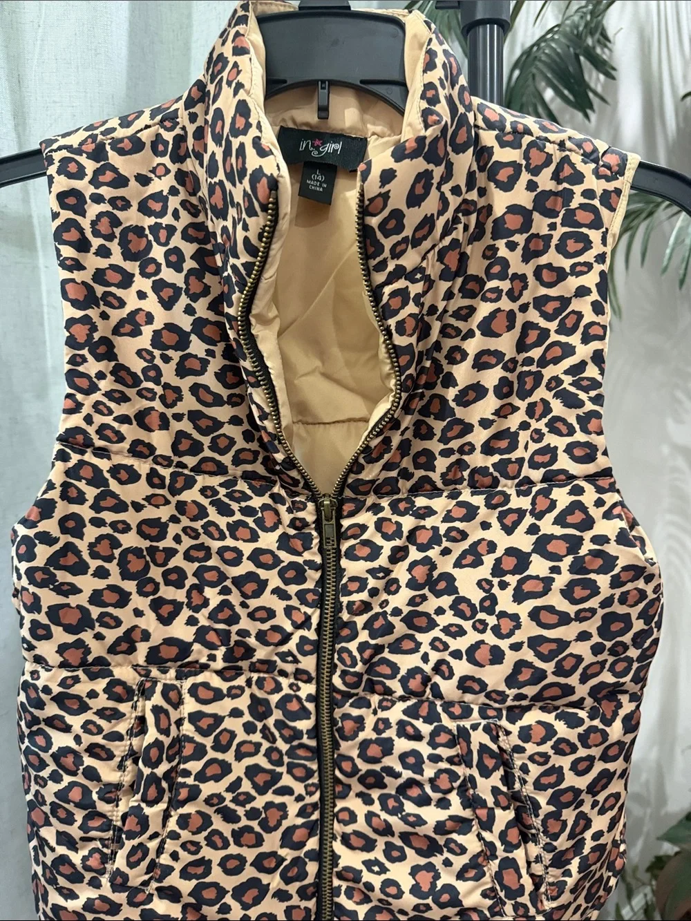 Unbranded Kids Leopard Print Puffer Vest in Tan